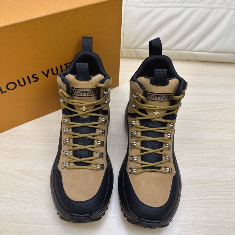 l**is V*t*n sneakers